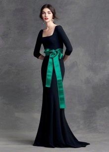 Floor-length evening dress with narrow sleeves