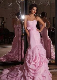 Wedding dress of gentle lilac color