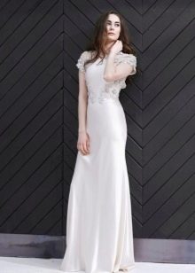 Robe de mariée droite avec dentelle