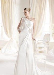 Robe de mariée à une épaule