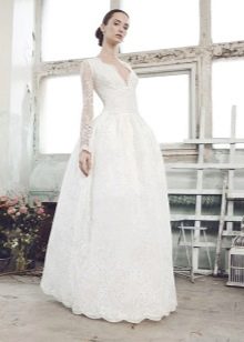 Robe de mariée luxuriante avec dentelle