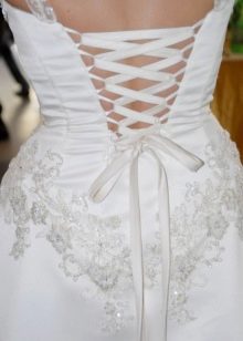 Robe de mariée corset ouvert
