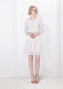 Short lace dress