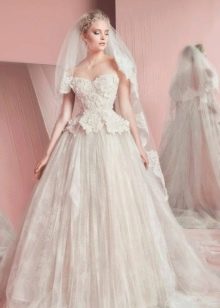 Puffy lace peplum dress
