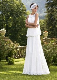 Wedding dress is not lush with a loose top
