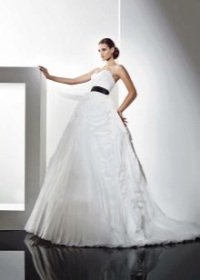 Lush wedding dress with black sash