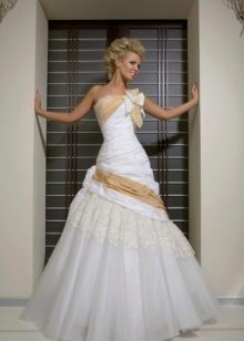 Wedding dress from the collection Femme Fatale a-line