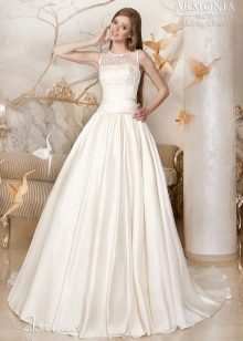 Robe de mariée luxuriante de la collection Breath of Spring