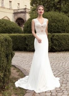 Robe de mariée avec haut en dentelle de chez Armonia