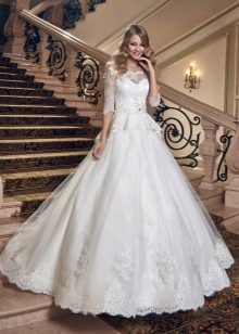 Wedding dress from the collection Radiance of tenderness from Eva Utkina