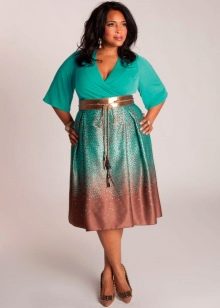 Evening dress with print for chubby