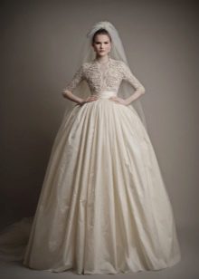 Classic wedding dress