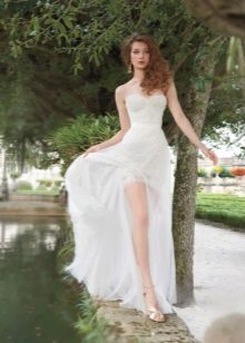 Wedding dress short in front long in back for summer wedding