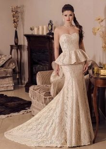 Wedding dress fish with a peplum from Victoria Karandasheva