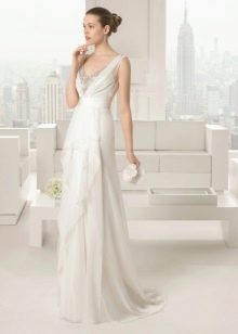優雅的領口婚紗