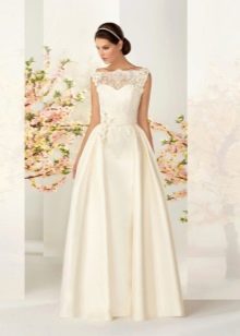 A-line wedding dress with lace