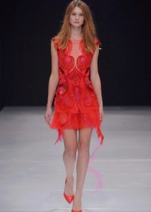 Evening dress short red