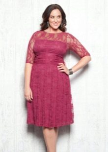 Lace evening dress for the full