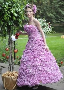Evening dress in a-line flowers
