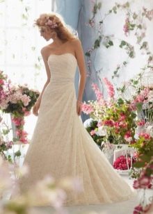 Cream wedding dress by Mori Lee