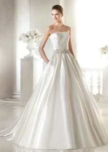 Pearl wedding dress