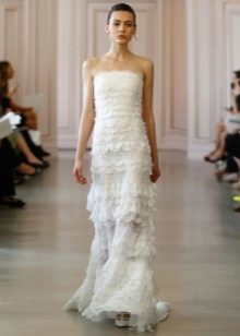 Wedding dress from Oscar de la Renta in a gypsy style