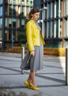 Yellow cardigan and yellow shoes for a gray dress