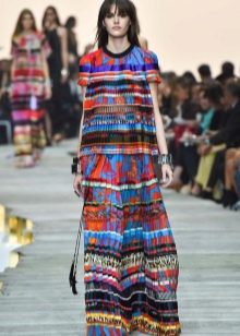 Closed dress bag to the floor