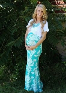 Maternity dress-year