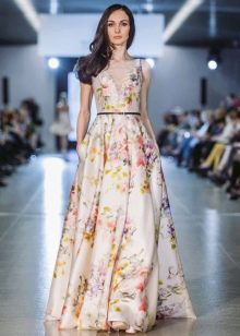 Robe trapèze fleurie longue