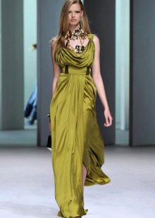 Jewelry for the Greek dress