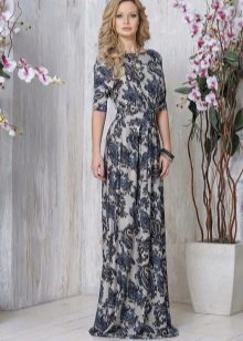 Knitted dress to the floor with sleeves