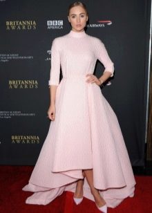 pink three-quarter sleeve dress