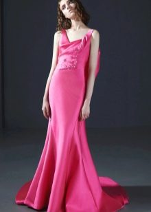 Bright pink dress to the floor