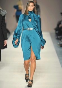 Silk dress for the plump with a slit