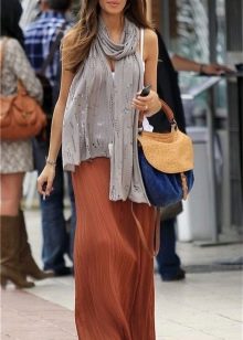 Terracotta dress combined with accessories in various colors