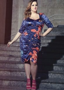 Robe en maille bleue à motif orange pour le surpoids
