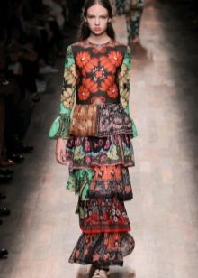Closed dress smok