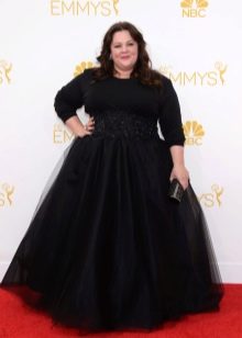 Black dress for overweight