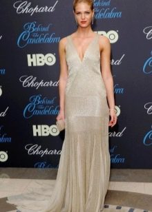 Gray dress with a deep neckline for women of color type Summer