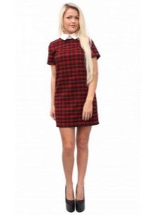 Robe courte à carreaux rouge avec col blanc