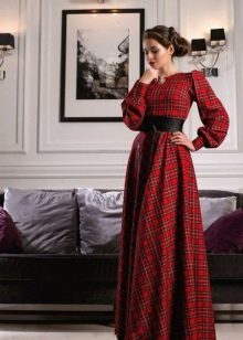 Robe longue à carreaux rouge avec ceinture obi noire