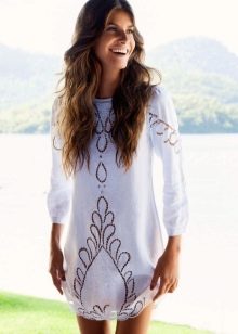 White short dress with perforation