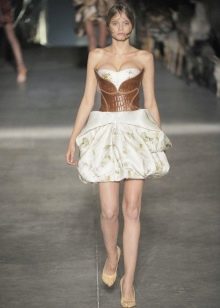 Fashionable short dress with corset