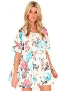 A-line dress with short sleeves