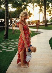 Summer sundress for pregnant women