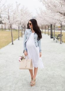 Summer dress for pregnant women