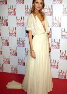 Dress with a deep neckline for a rectangle type