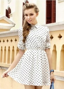 Dress with a small pattern for short
