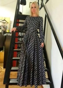 Long full skirt latie in gray cage